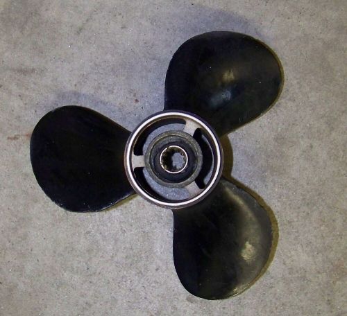 Nissan 25hp 30hp 9.9 x 11p propeller