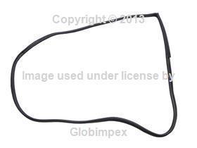 Mercedes w210 front right door seal uro parts +1 year warranty