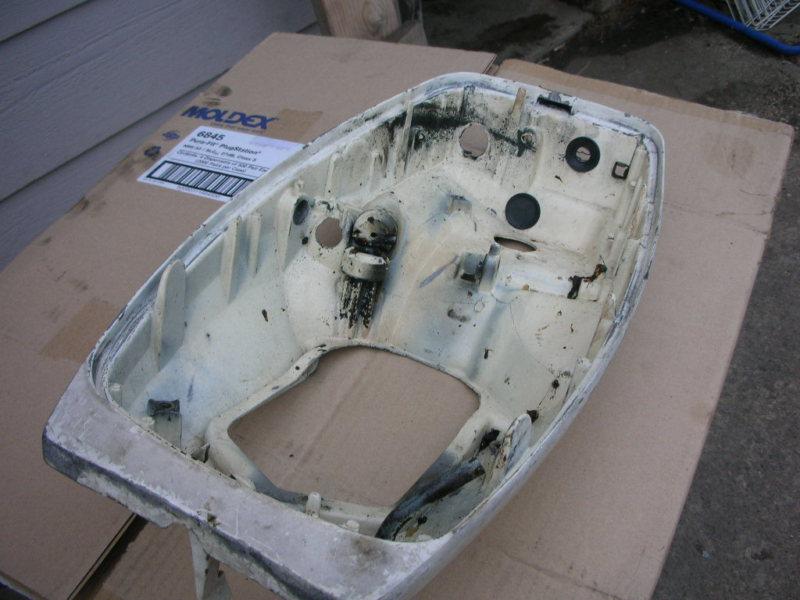  15 hp  1977 johnson belly pan