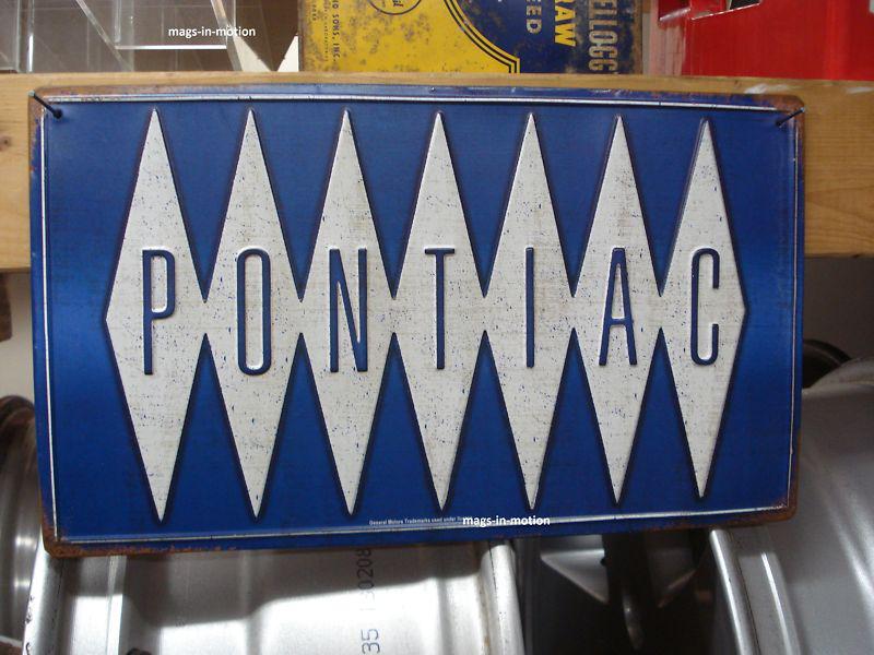 Qty of 2 metal signs _gm pontiac sign lot of 2 with rare___(( ships worldwide ))