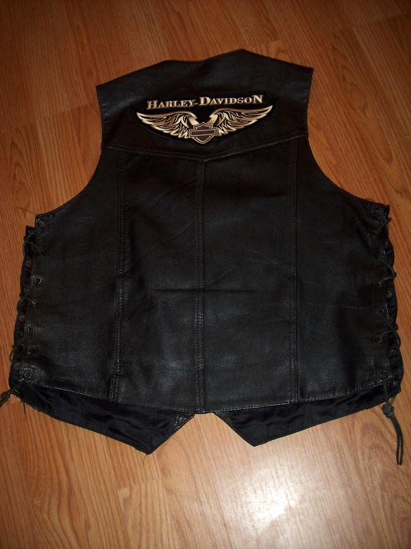 Harley davidson motorcycle black leather vest w/harley patch xlhalloween costume