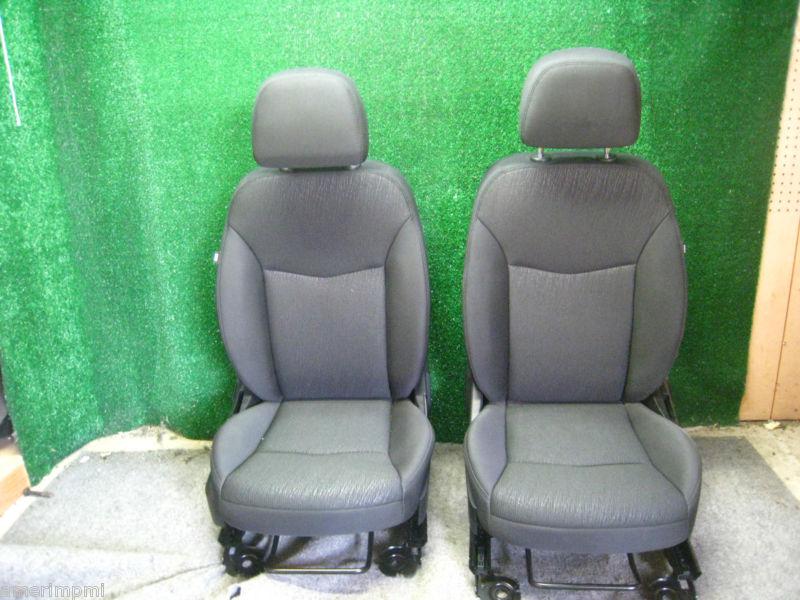 2011 chrysler 200 oem front bucket seats black in color