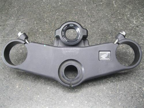 03 honda cbr 600rr 600 rr top triple tree clamp 81f