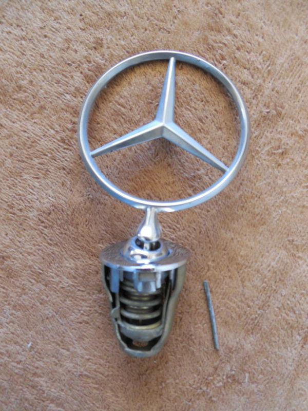 Mercedes benz hood star ornament  w126  