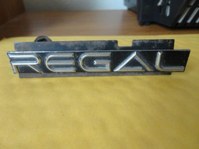 84-87 buick regal grille emblem