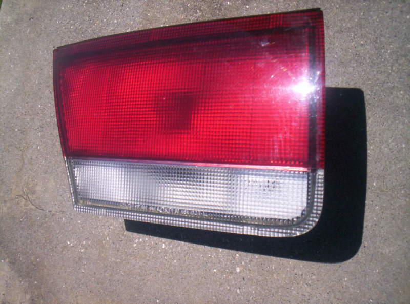 93 94 95 96 97 mazda 626 oem lh inner tail light assembly   