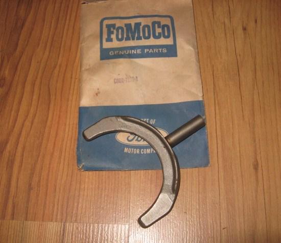 Nos gear shift fork fits 1960 60 ford falcon codr-7230-a