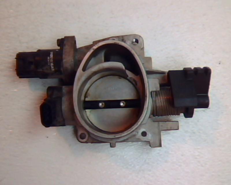 2001 chrysler sebring throttle body assy 2475586