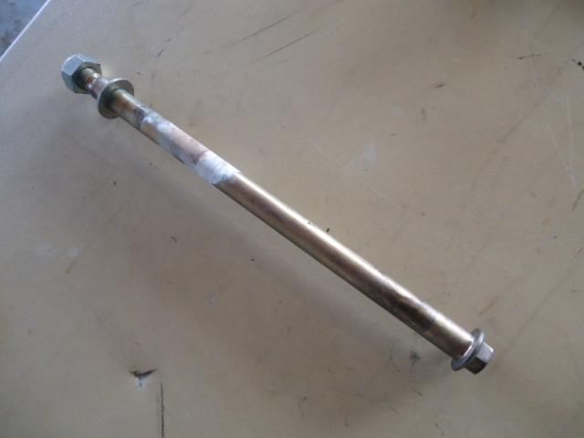 2001 triumph tt 600 rear back swing bar arm pivot bolt