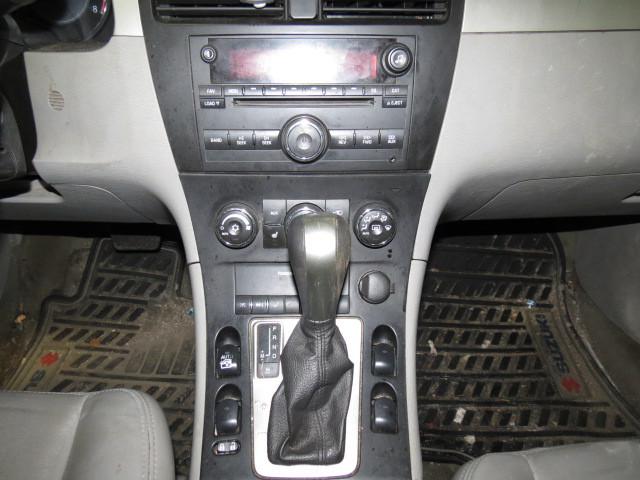 2008 suzuki vitara xl-7 radio trim dash bezel 2524120