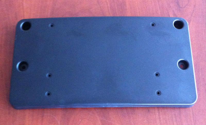 Purchase MERCEDES C300 FRONT LICENSE PLATE BRACKET NEW OEM FACTORY ...