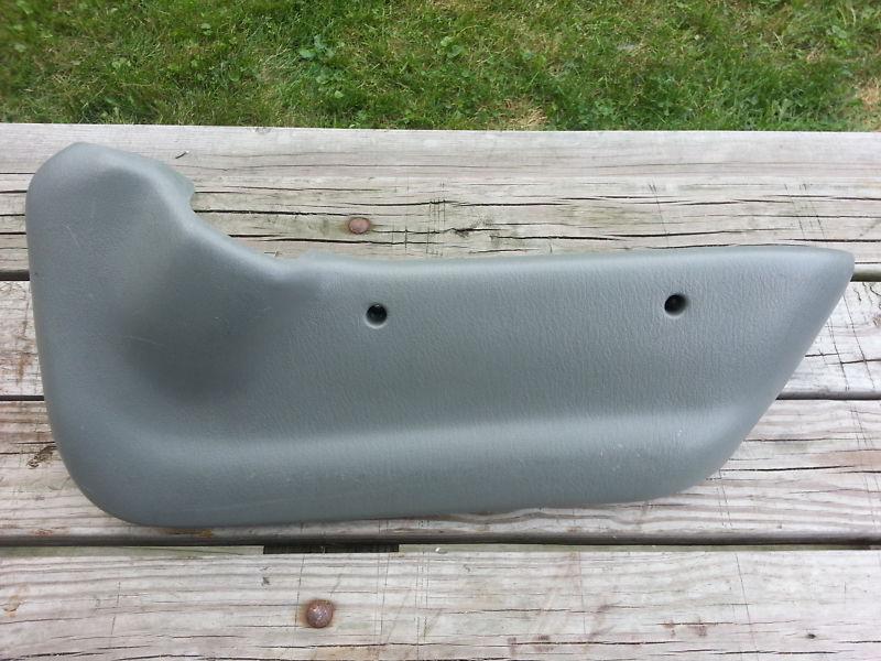 Caravan [96-00] drivers side lower/ inner front seat trim green/light grey