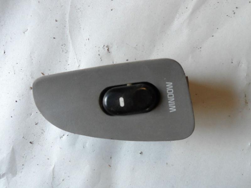 1997-2005 98 99 00 01 02 03 01 buick century regal power window switch control