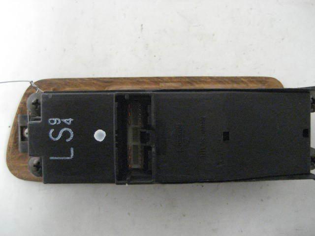 Window switch infiniti i30 1996 96 8804