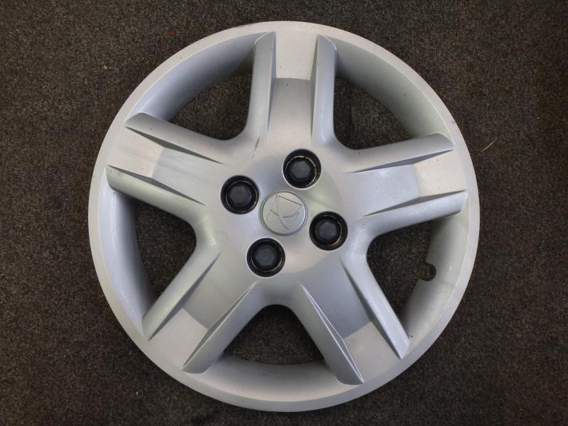 06 07 saturn ion wheel cover 15