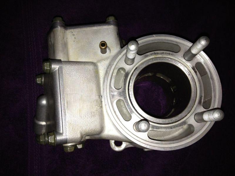 Suzuki rm 85 cylinder