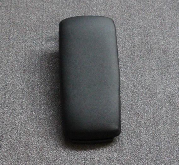 Black center console latch armrest cover fit for audi a4 / c5 /s4 / a6 00-06