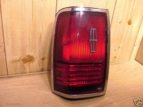 Lincoln town car 90 91 92 93 94 1990-1994 tail light driver lh left