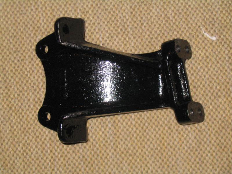 Toyota fj40 fj45 land cruiser oem steering gearbox mount