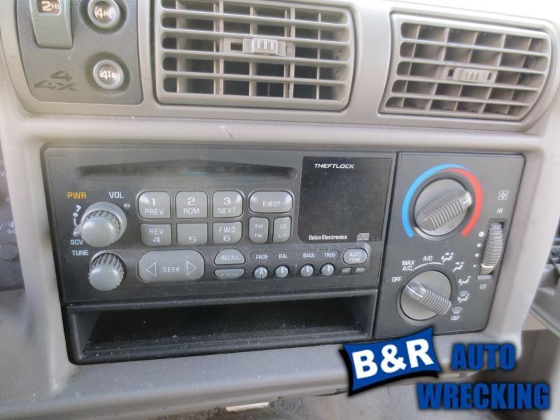 Radio/stereo for 97 s10 blazer ~ am-mono-fm-stereo-cd player