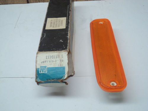 Nos 1979-1981 gmc c/k chevy truck fender side marker lamp light housing 1980