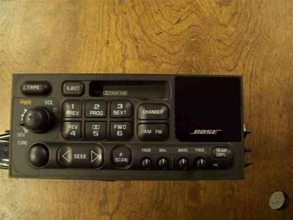 02 2002 escalade bose radio cassette stereo oem lkq