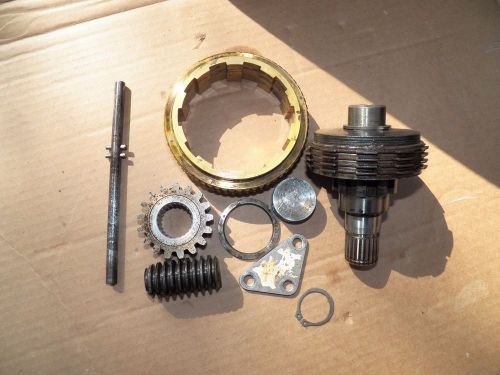 Omc stringer 400 800 tilt lift clutch worm gear set.