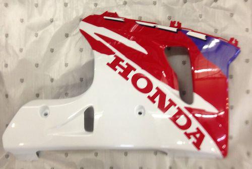 Super rare 1994 honda rvf750r rc45 right middle cowl and right lower cowl