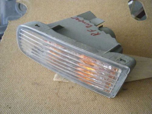 99 00 01 02 toyota 4 runner r. corner light chipped usable