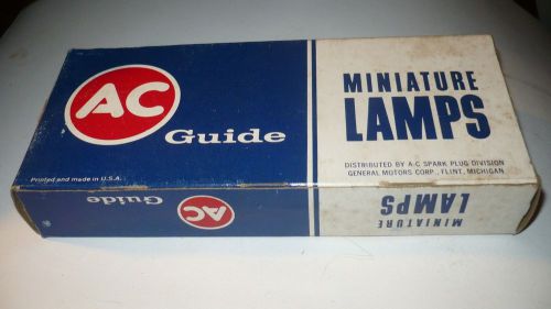 Ac guide miniature 10 lamps - spark plug division 12v 21.6 c.p. #l 1176