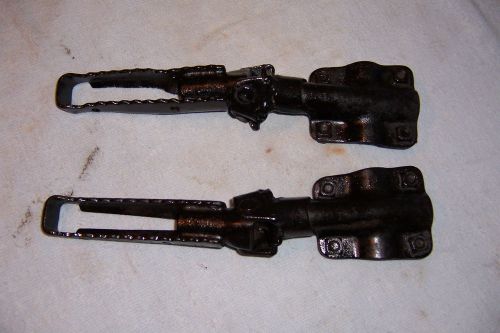 1984 honda atc 200s oem foot pegs and mounting bolts / free shipping