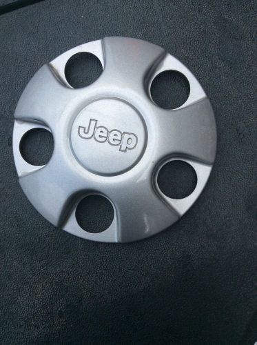 02-07 oem jeep liberty steel rim center cap  #5gl69s4aa