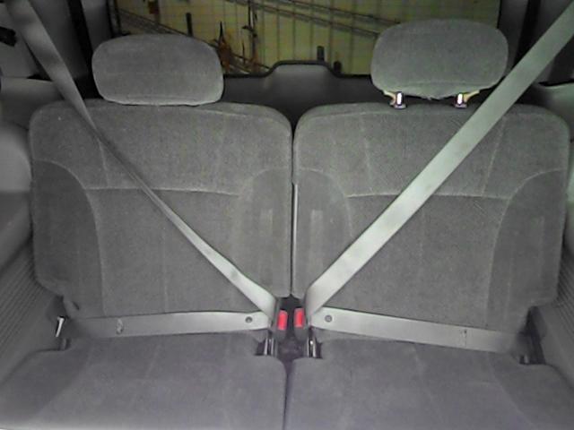2004 chevy trailblazer ext rear seat belt & retractor only 3rd row left gray