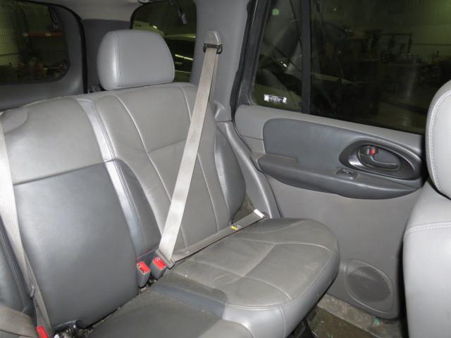 2002 chevy trailblazer rear seat belt & retractor only lh driver gray