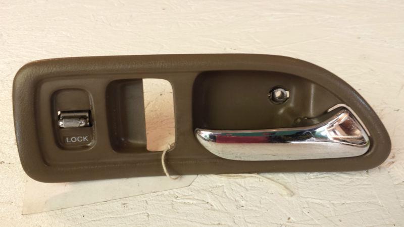 1996 honda accord sport right passenger side interior door handle (fits 94-97)