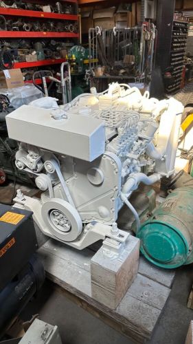 Rebuilt cummins 6cta marine 350hp engine &amp; mg5085a 2.43:1