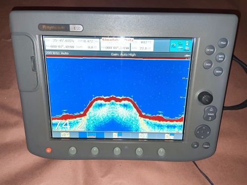 Raymarine c120  chartplotter radar sonar display + suncover + bezel + pwr cable