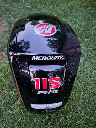 Mercury outboard motor cowling 115 hp pro xs