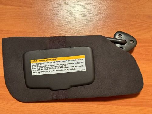 1995-2005 chevy cavalier driver &amp; passenger side sunvisor black (mirror)