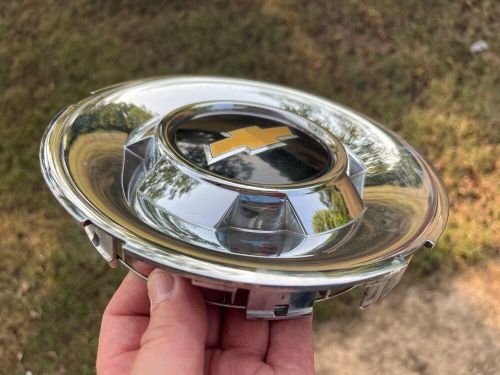 Chevy silverado tahoe suburban oem wheel center cap chrome 9597347 2009-2014