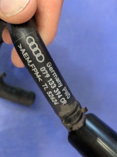 Oem 2013-2015 audi s6 c7 4.0l - charcoal canister hose / line 079133394cr