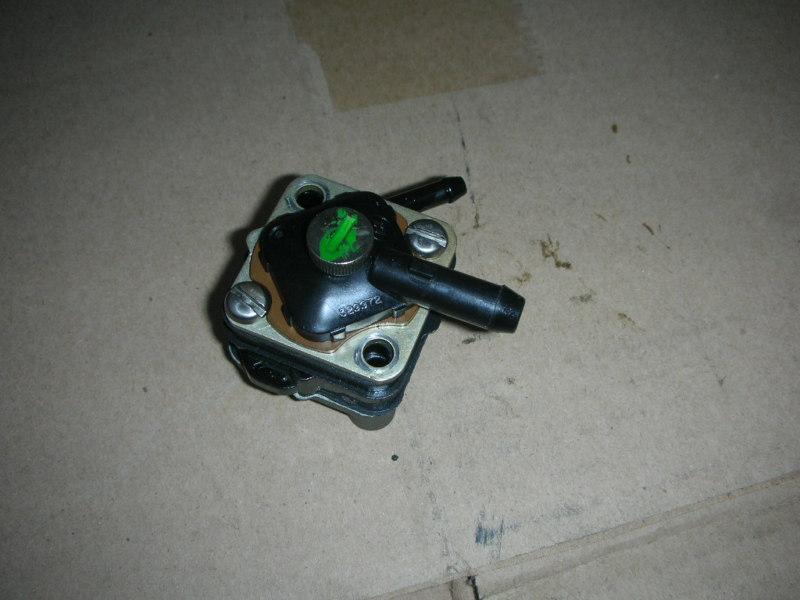  15 hp  1977 johnson fuel pump