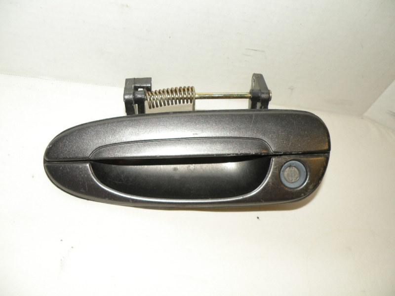 2002 mazda 626 exterior door handle  left side  oem