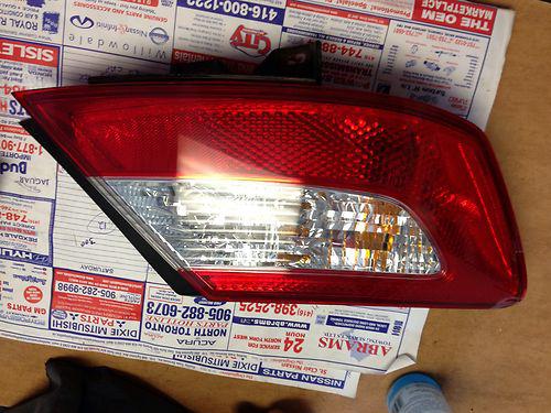 2006 honda civic tail light