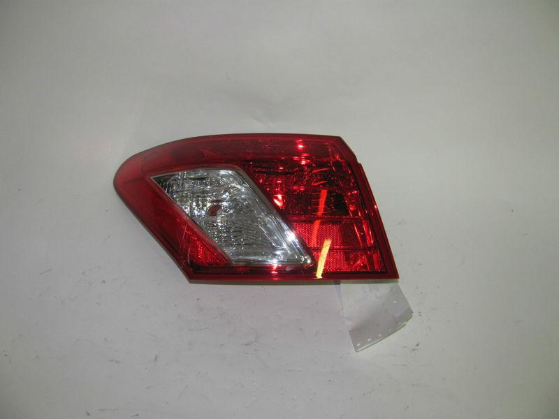 07 08 09 lexus es350 oem left tail light nice!