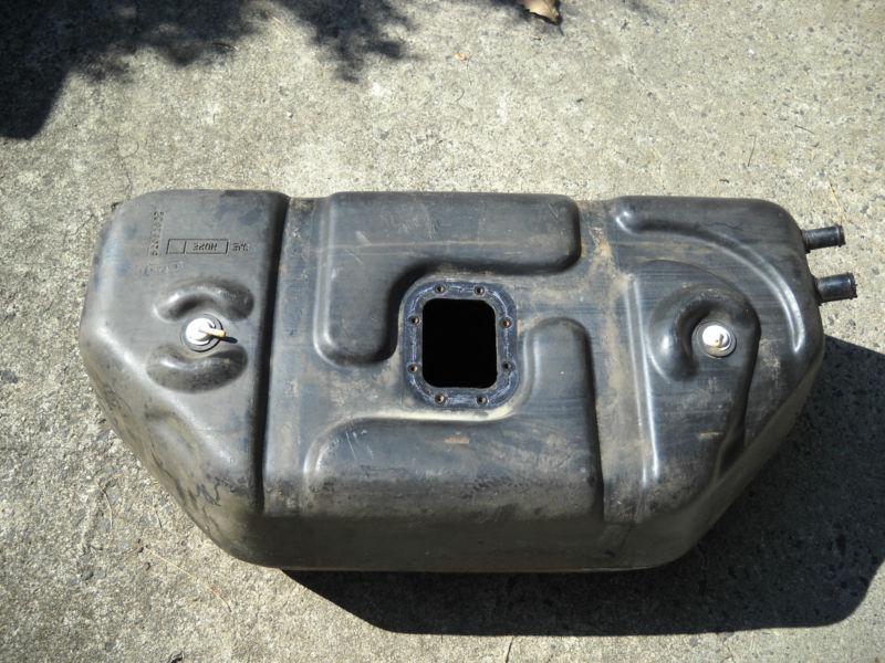 Jeep wrangler yj 20 gallon poly gas fuel tank oem