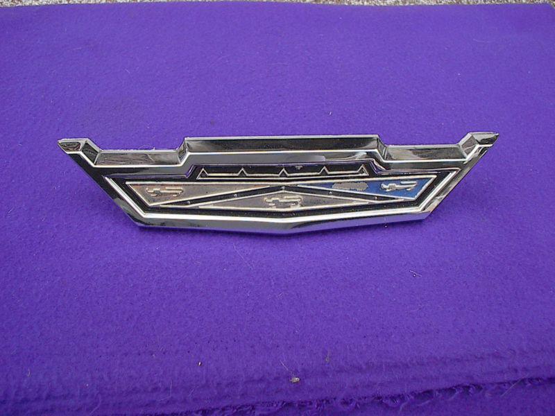 1962-1963 ford galaxie, 500 & xl extra nice chrome grill ornament/ hood opener