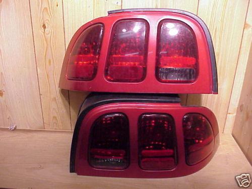 Ford mustang 96 97 98 1996 1997 1998 tail light set rh & lh pair