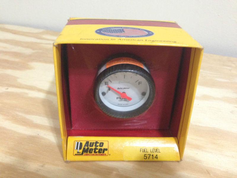 Autometer fuel level gauge