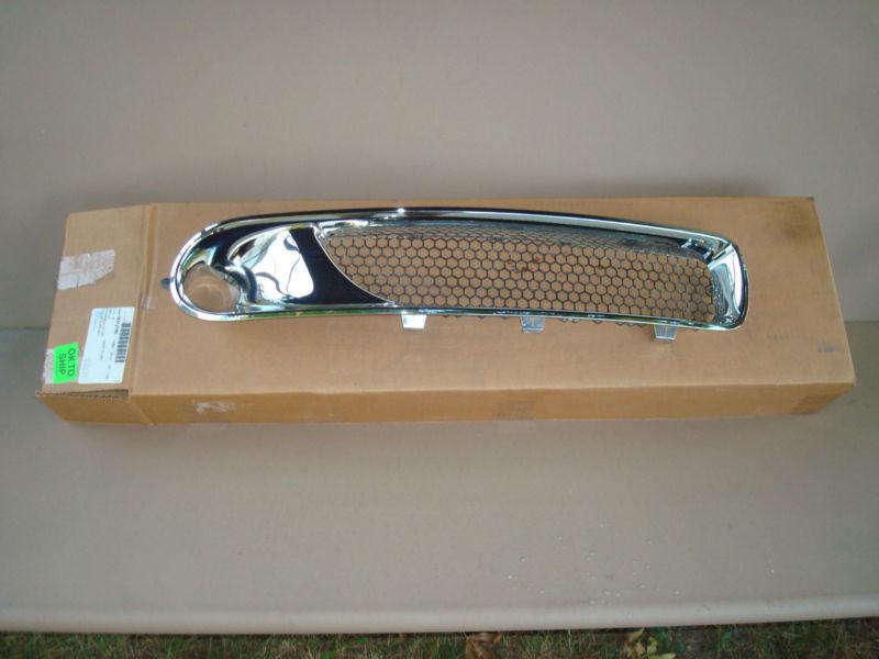 Pontiac g6 accessory chrome recessed lower grill rh oem 19212190 chrome bezel 